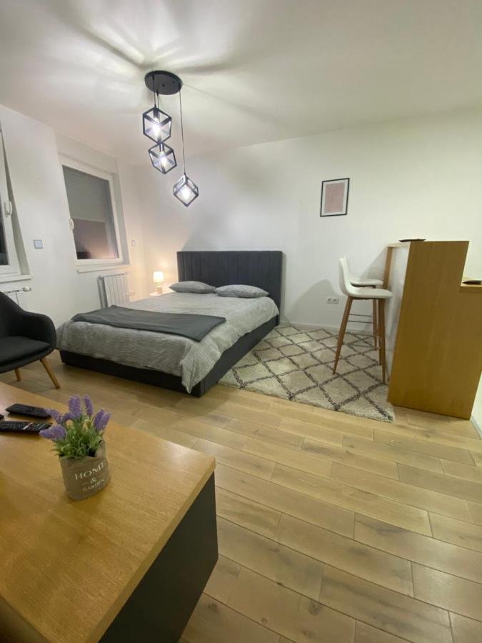 Sun Square Apartments Tuzla Bagian luar foto
